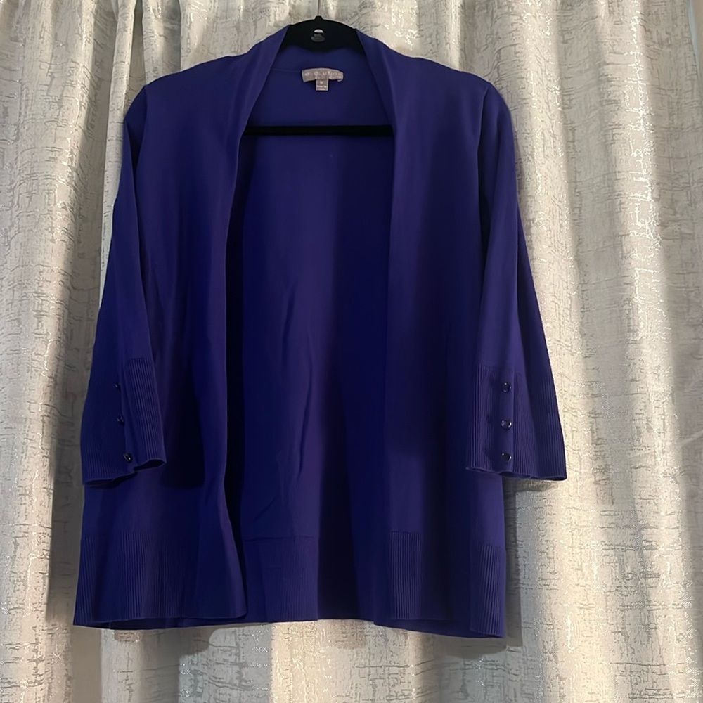 Blue 3/4 sleeve cardigan. M.